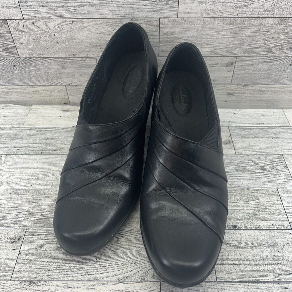 Clarks Black Leather Low Heel Slip-On Pumps